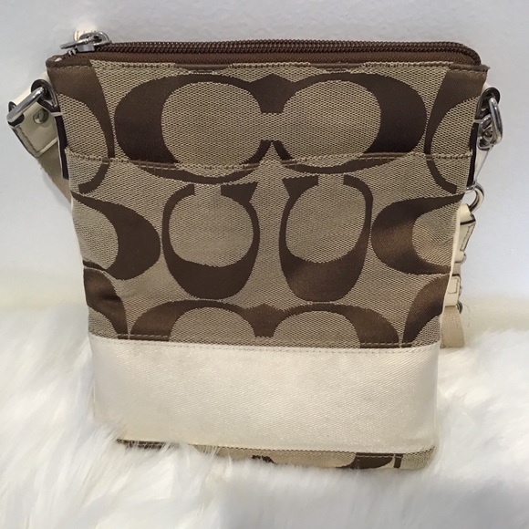 COACH SIGNATURE CROSSBODY BAG - Picture 3 of 8